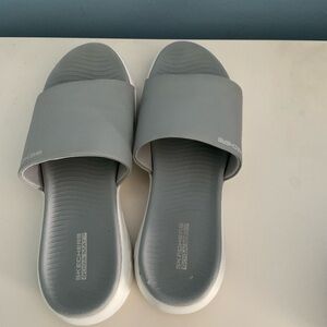 Women’s Skechers sandals